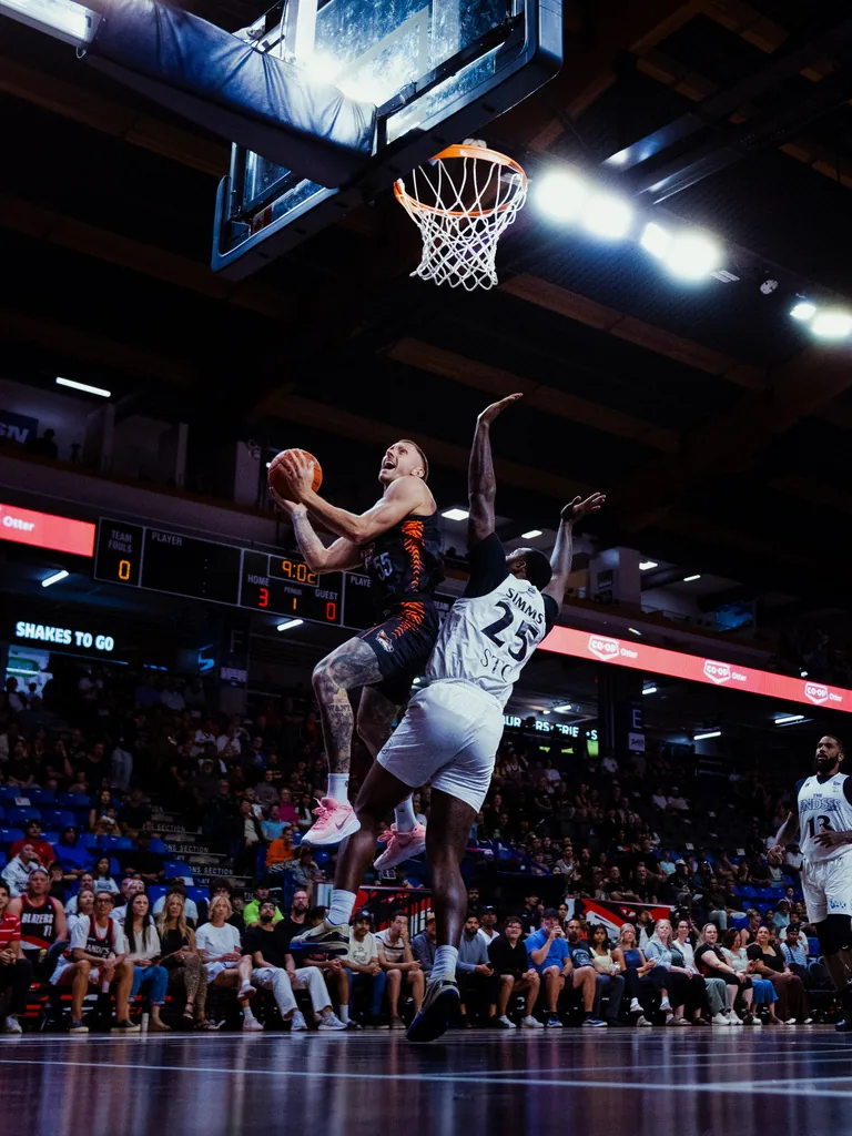 Edmonton Stingers vs Vancouver Bandits layup at Langley Events Centre